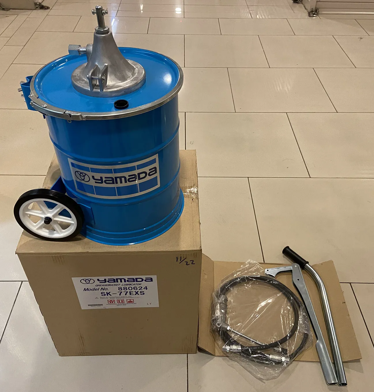 Yamada SK-77EXS Grease Pumps Bucket